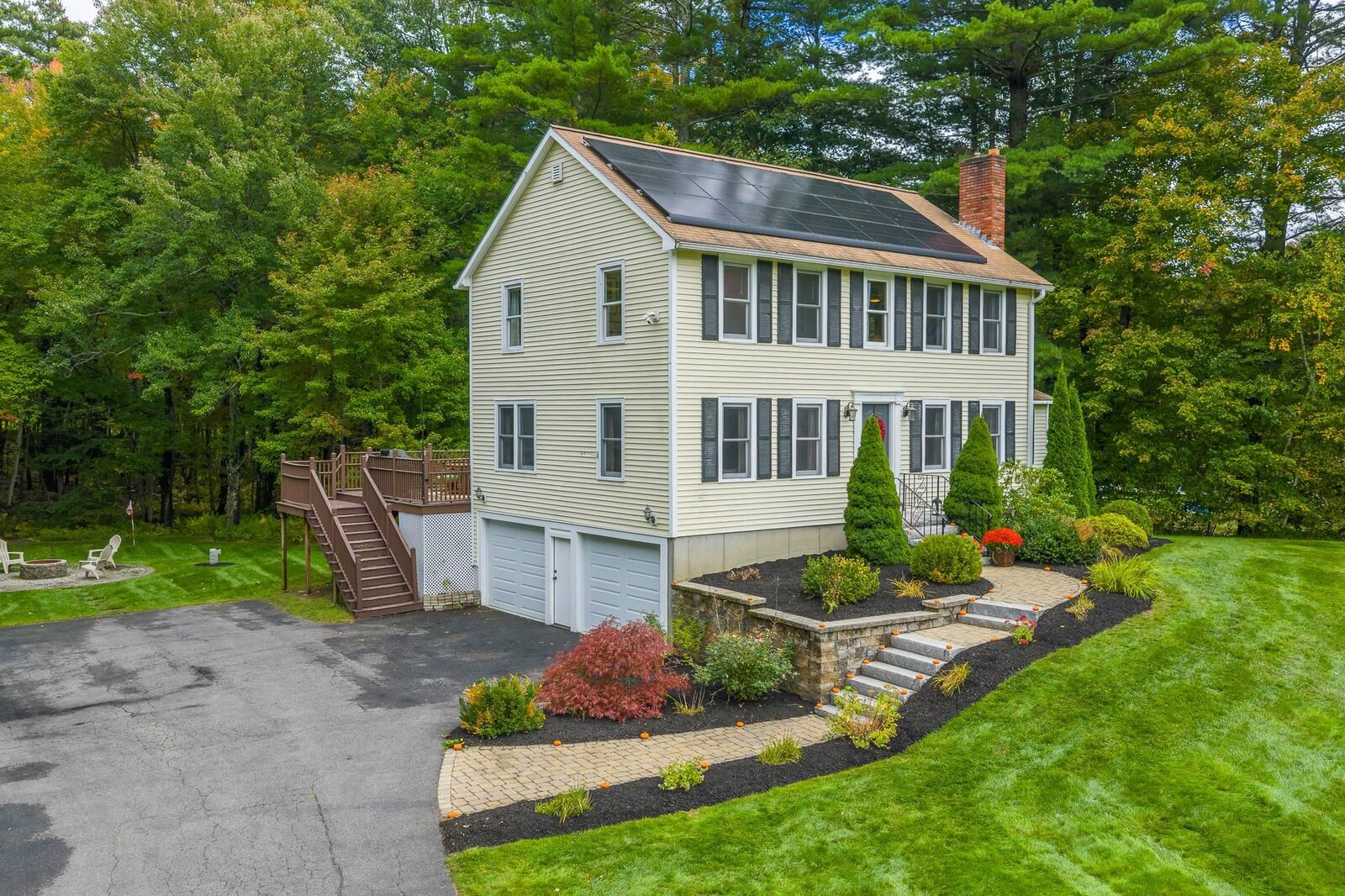 Property Photo:  2 Reverend Parker Road  NH 03053 