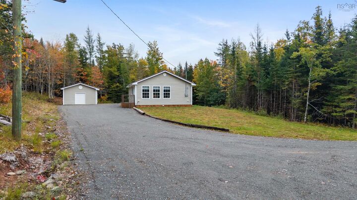 Property Photo: 6439 Highway 289 NS B0N 2P0