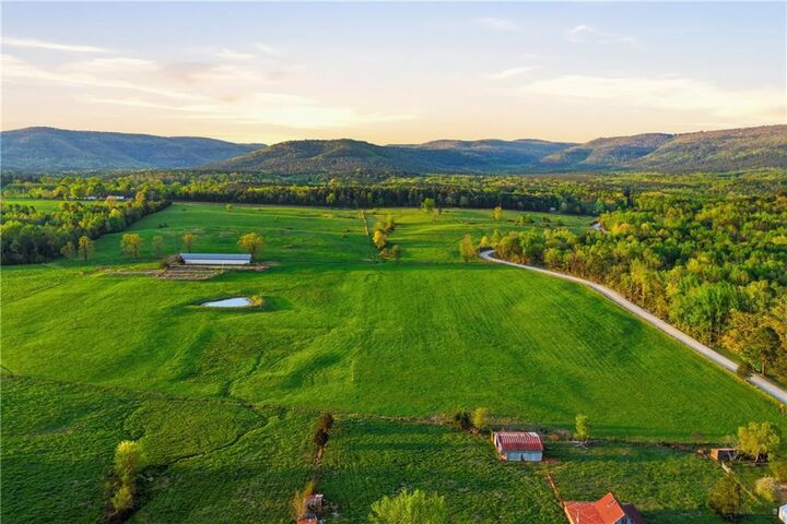 Property Photo:  1709 County Road 4451  AR 72830 