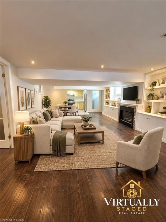 Property Photo:  23 Old Oxford Road Basement  ON L2M 2J7 