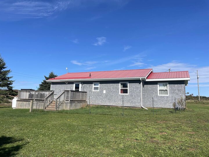 Property Photo:  44 Wharf Road  PE C0B 1M0 