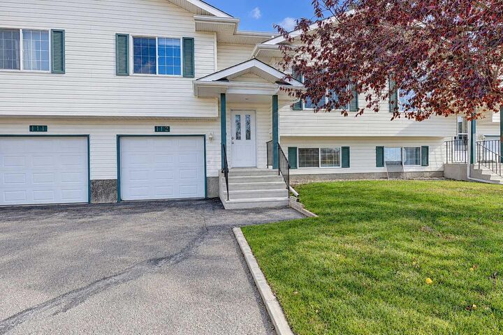 Property Photo: 7014 100 Street 112 AB T8V 7J5