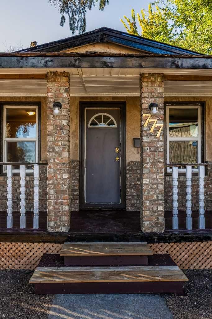 Property Photo:  777 7 Street SE  AB T1A 1K1 
