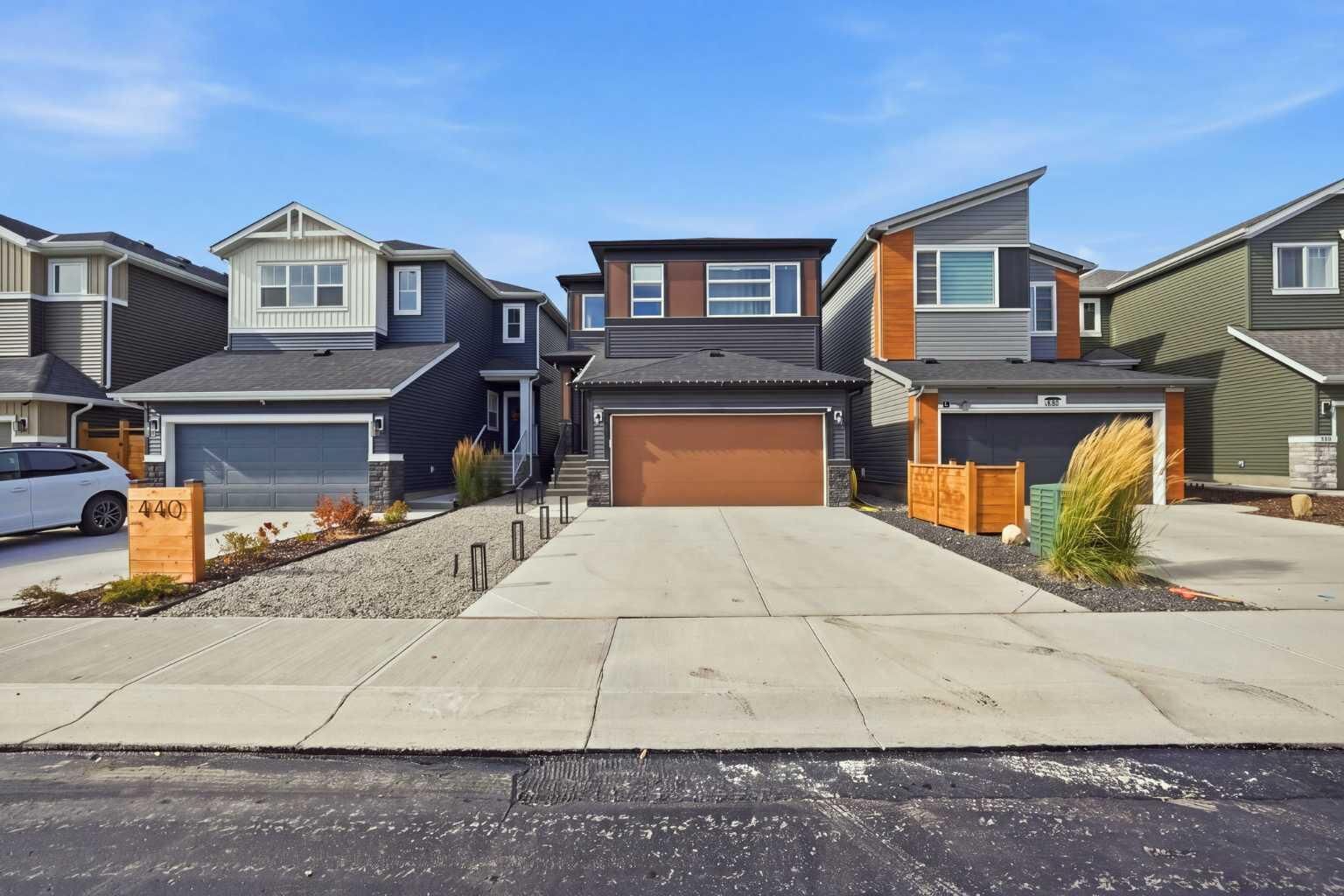 Property Photo: 436 Belmont Park SW AB T2X 5S9