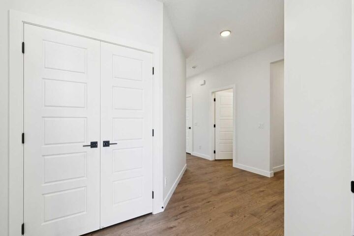 Property Photo:  65 Sora Gardens SE  AB T3S 0V3 