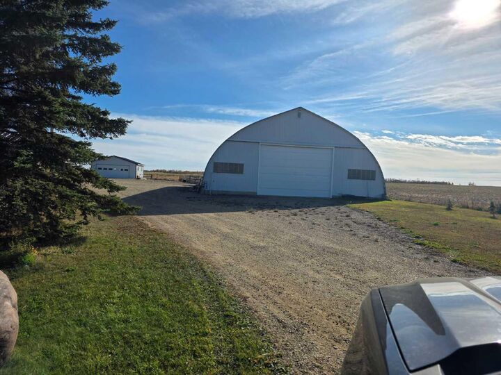Property Photo:  24219  413 Township Road  AB T0C 0Y0 