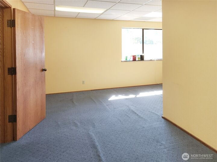 Property Photo:  520 E Whidbey Avenue 205  WA 98277 