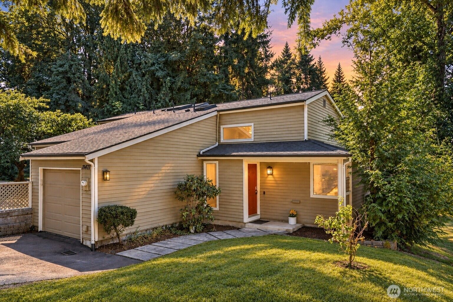 Property Photo:  11411  102nd Court NE  WA 98033 