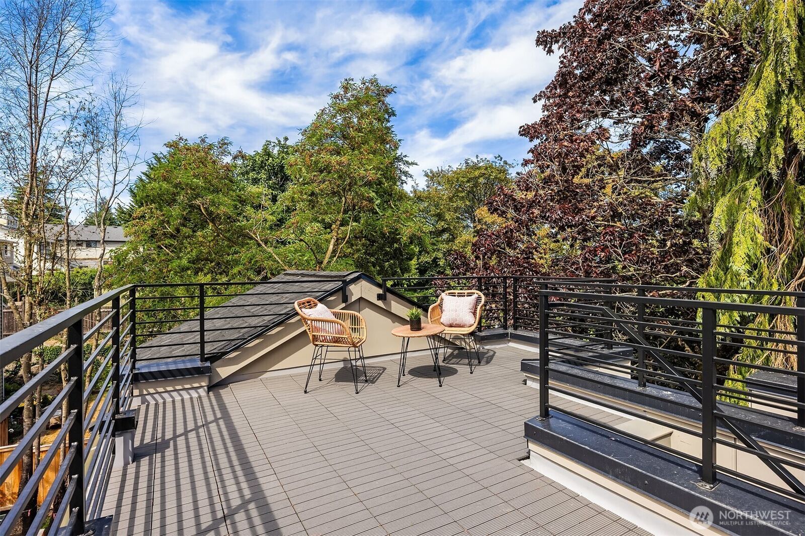 Property Photo: 1504 N 100th Street WA 98133