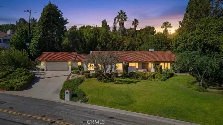 Property Photo:  2101 Pioneer Avenue  CA 92831 