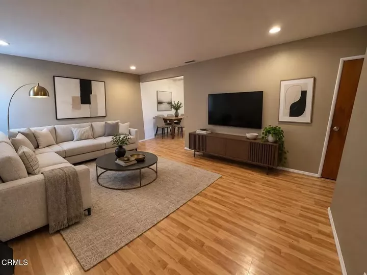 Property Photo:  1422 E Mauretania Street  CA 90744 