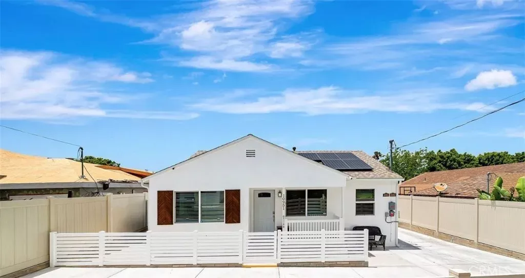 Property Photo:  10951 Whitegate Avenue  CA 91040 