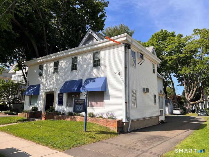 Property Photo:  209 Montowese Street  CT 06405 