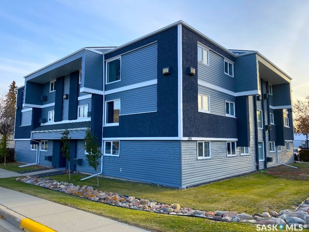 Property Photo:  201 3rd Avenue W 202  SK S0L 1S0 