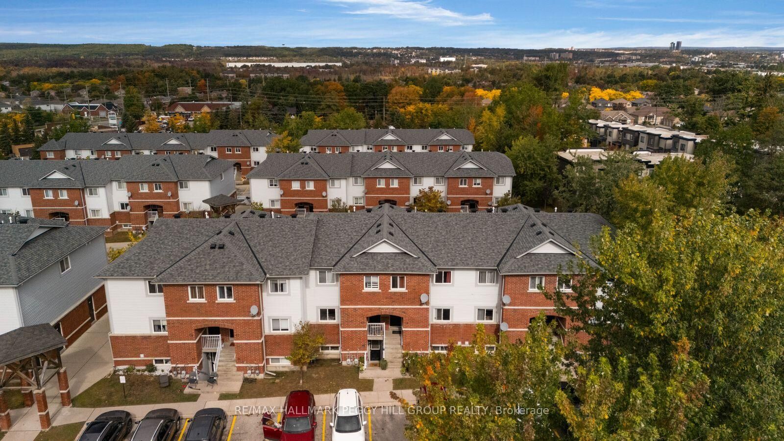 Property Photo:  245 Ferndale Drive S 58  ON L4N 0T6 