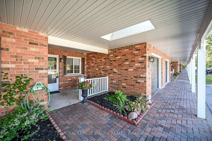 Property Photo:  4108 Loganberry Court 4  ON L0R 2C0 