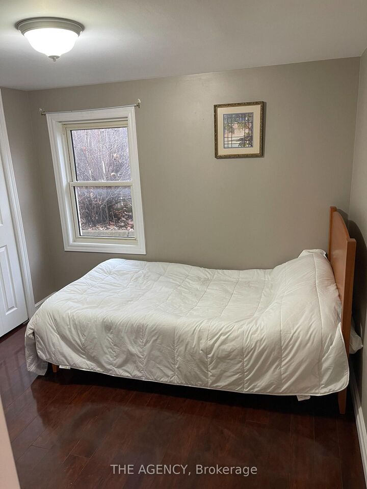 Property Photo: 282 Terrace Drive ON L4P 2Y8