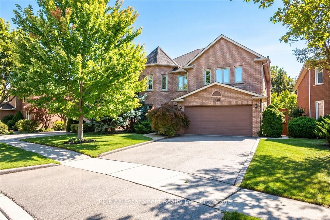 Property Photo:  1348 Fieldcrest Lane  ON L6M 2W8 