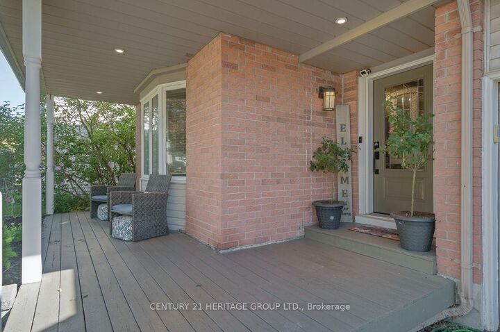 Property Photo:  1919 Applewood Avenue  ON L9S 1W2 