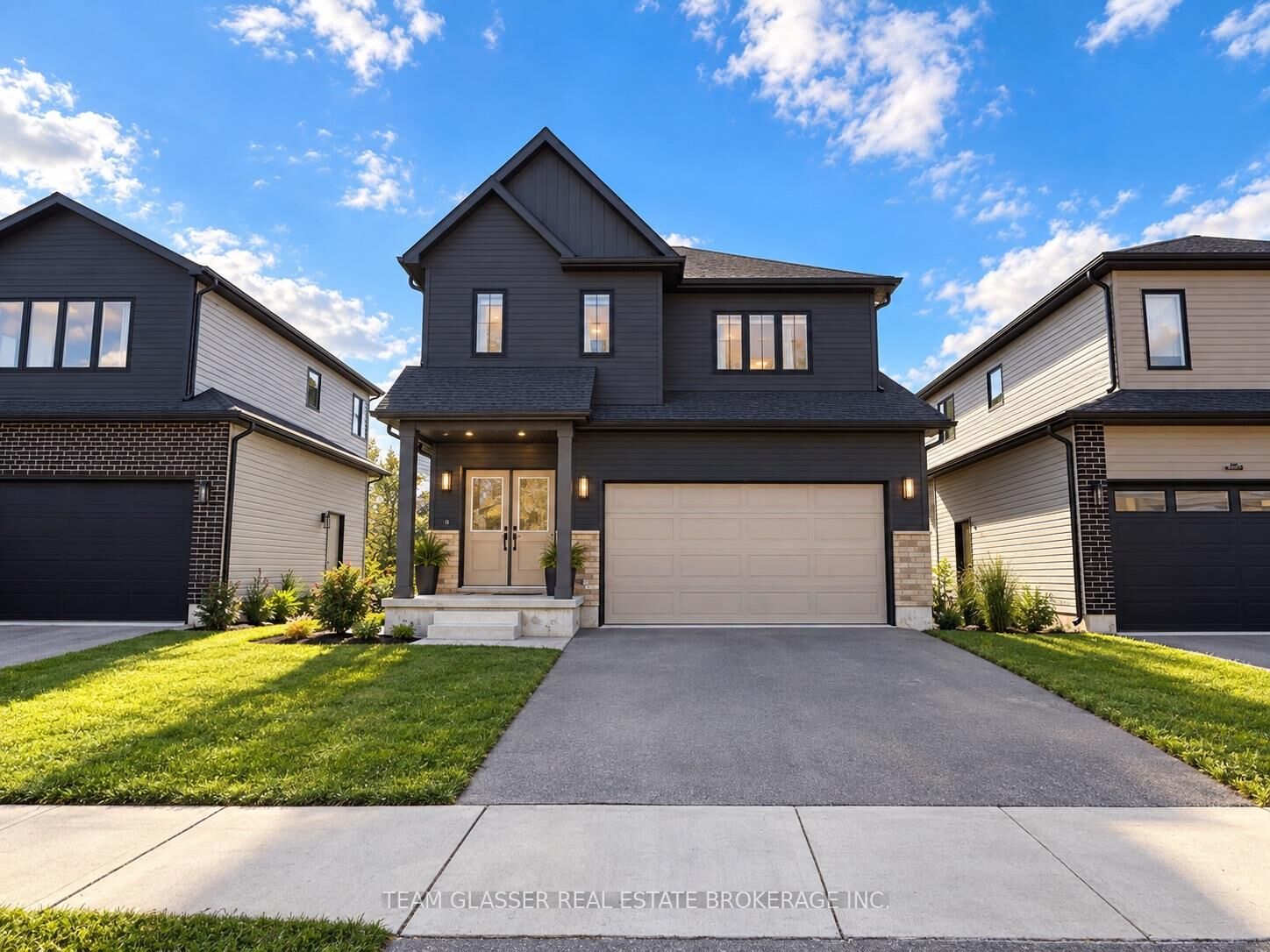 Property Photo:  1421 Twilite Boulevard Main  ON N6G 3R5 