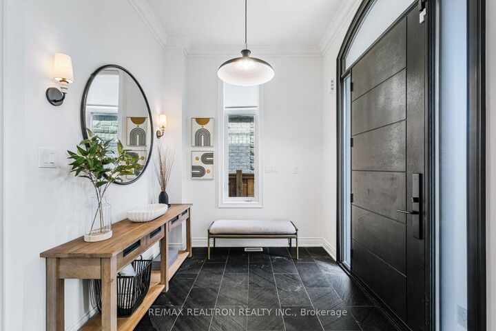 Property Photo:  95 Woodvalley Crescent  ON L6A 4J5 