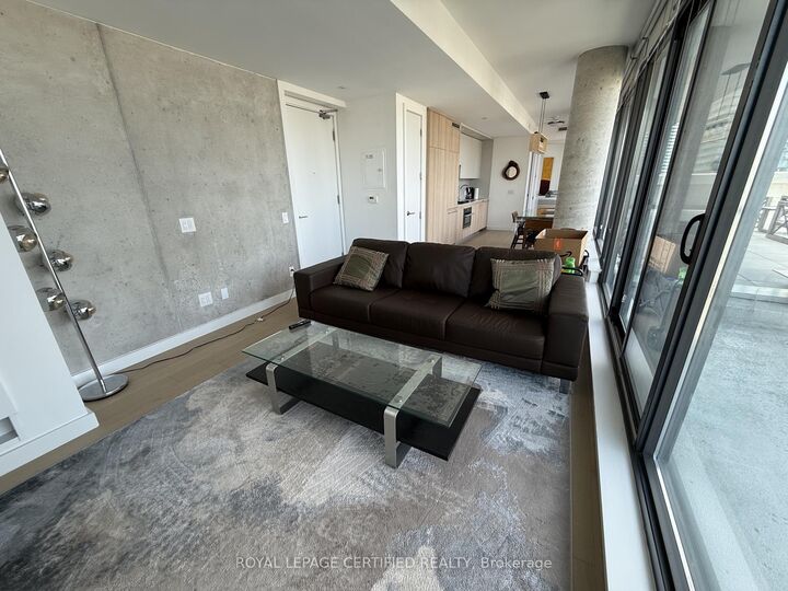 Property Photo:  81 Wellesley Street E 2305  ON M4Y 0C5 
