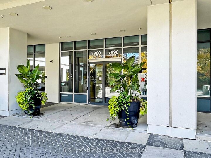 Property Photo:  7890 Bathurst Street 2508  ON L4J 7Y3 