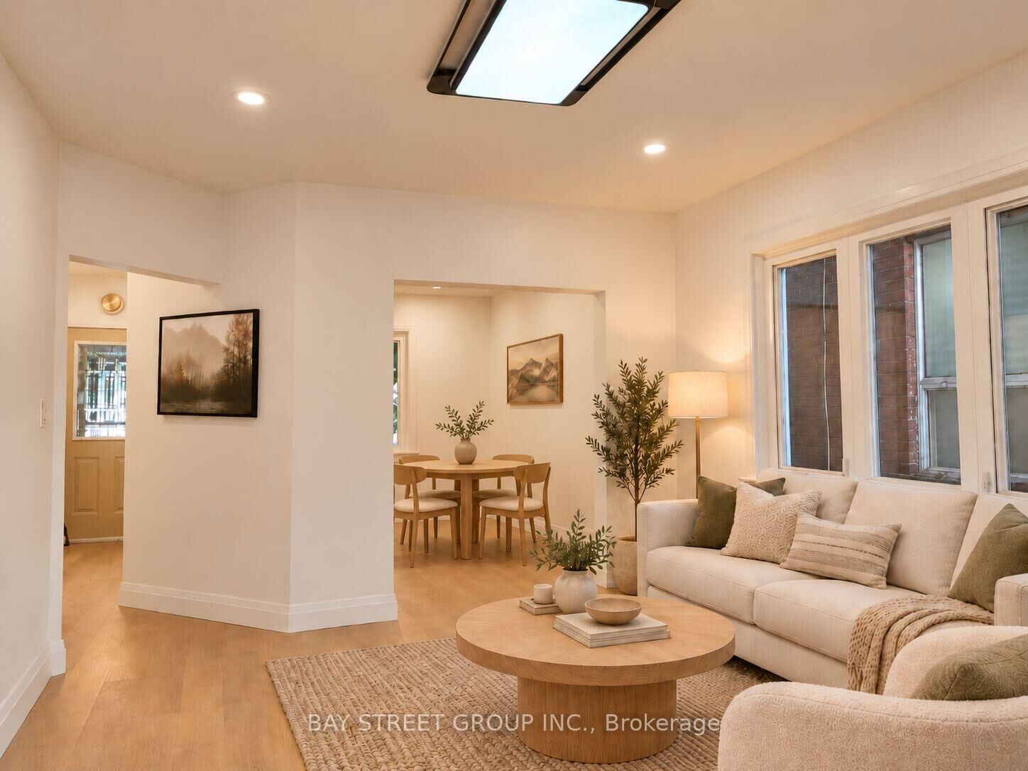 Property Photo:  54 Thyra Avenue  ON M4C 5G5 