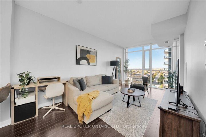 Property Photo:  4065 Brickstone Mews 805  ON L5B 0G3 