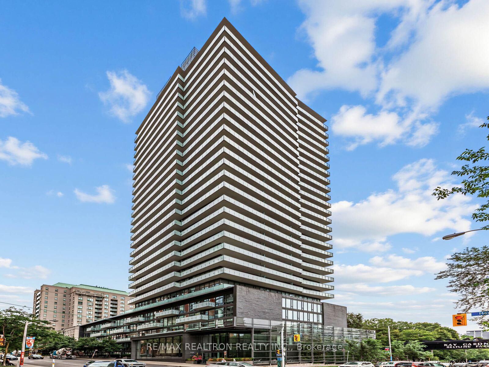 Property Photo:  1815 Yonge Street 407  ON M4T 2A4 
