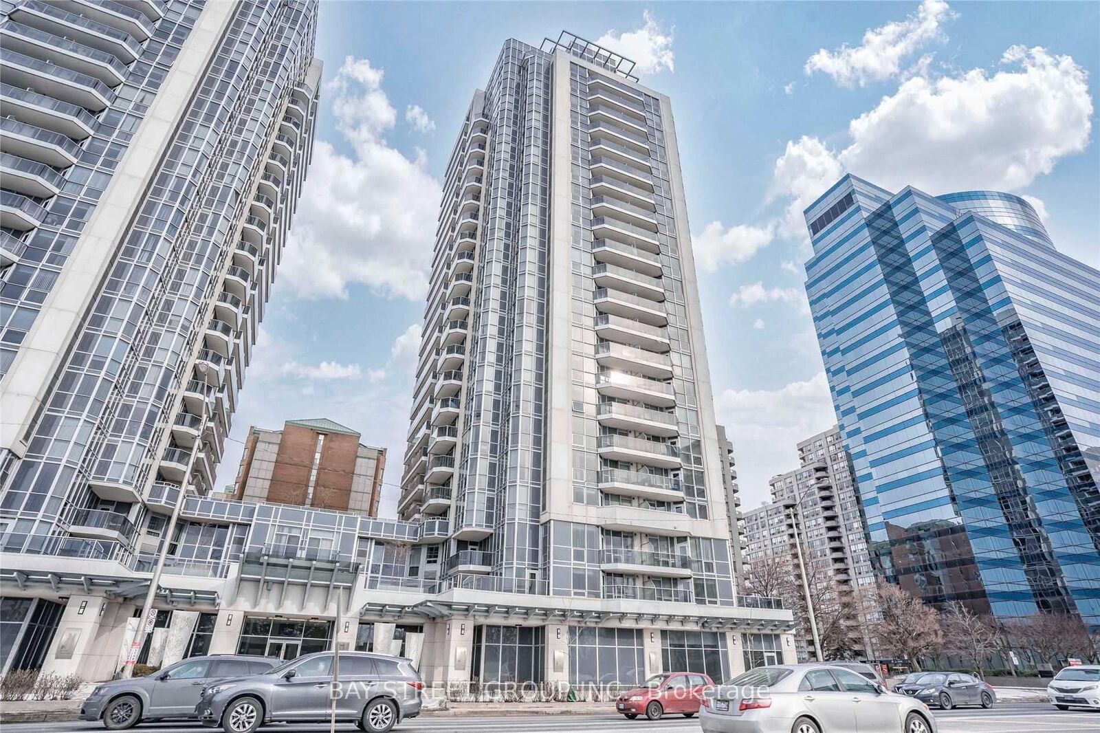 Property Photo:  5791 Yonge Street 2207  ON M2M 0A8 
