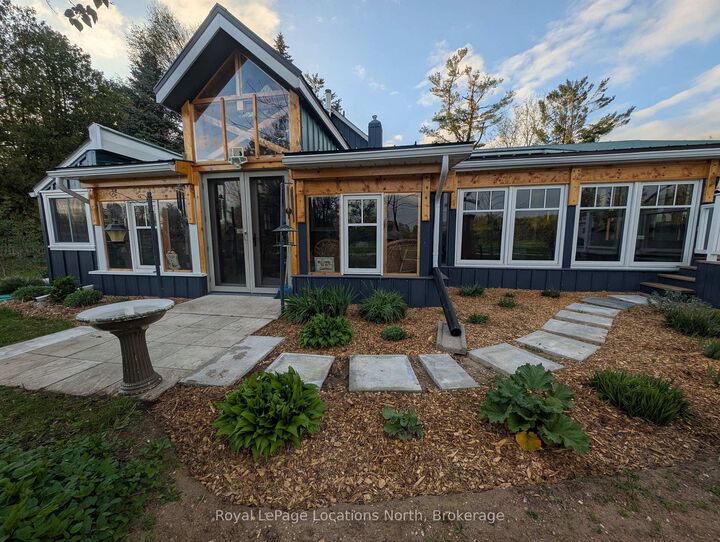 Property Photo:  236 Phillips Street  ON L0M 1S0 
