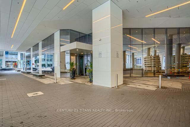 Property Photo:  100 Harbour Street 6606  ON M5J 2T5 
