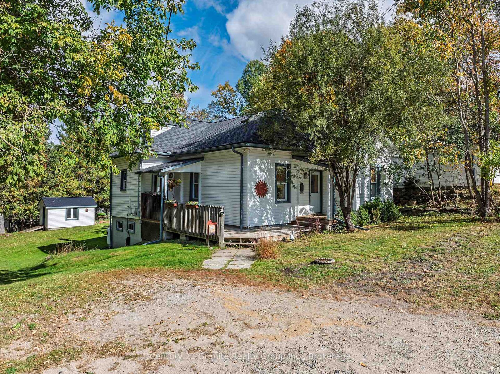 Property Photo:  25 George Street  ON K0M 1S0 