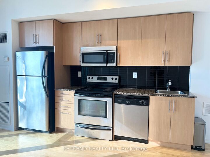 Property Photo:  65 Bremner Boulevard 2903  ON M5J 0A7 