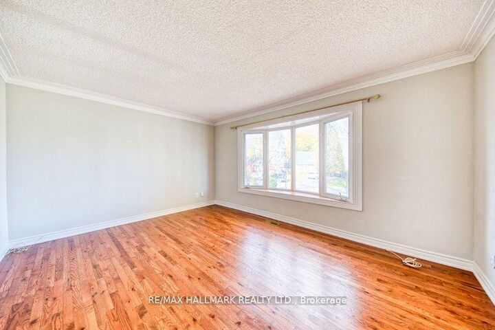 Property Photo:  31 Glen Muir Drive  ON M1M 2C6 