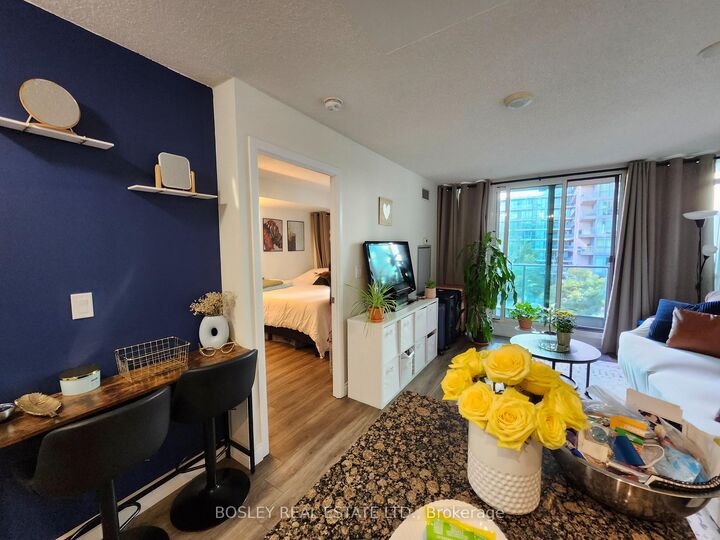 Property Photo:  215 Fort York Boulevard 414  ON M5V 4A2 