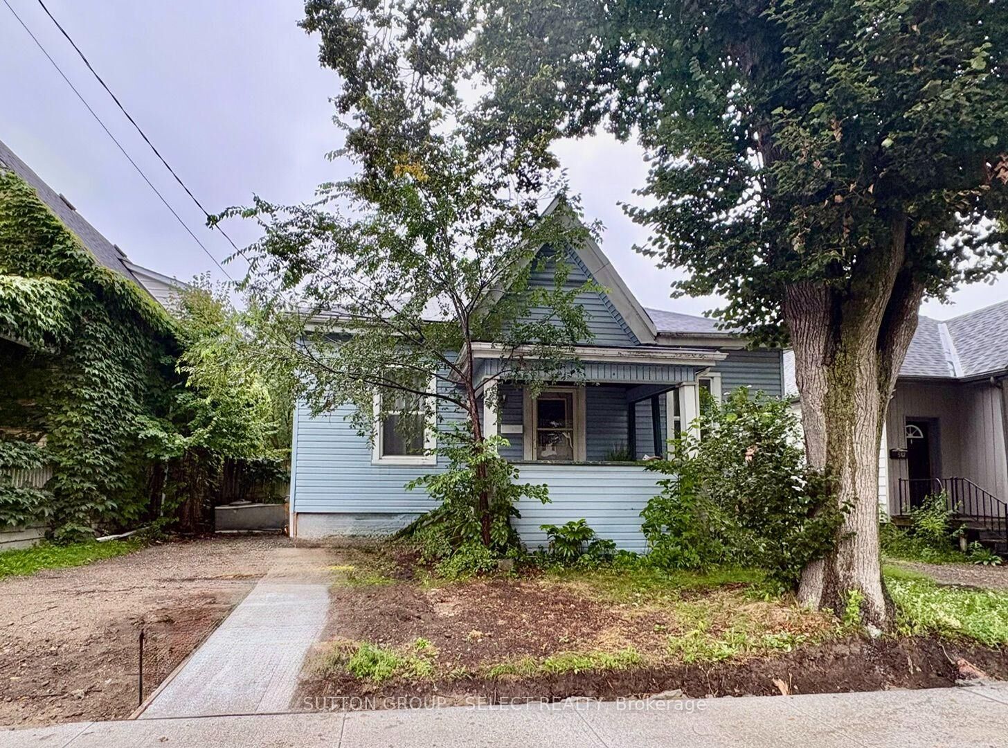 Property Photo:  563 Ontario Street  ON N5W 3X9 