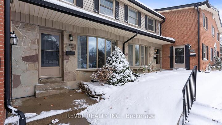 Property Photo:  1137 Oxford Street W  ON N6H 1V6 