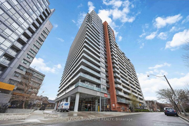 Property Photo: 38 Joe Shuster Way 1625 ON M6K 0A5
