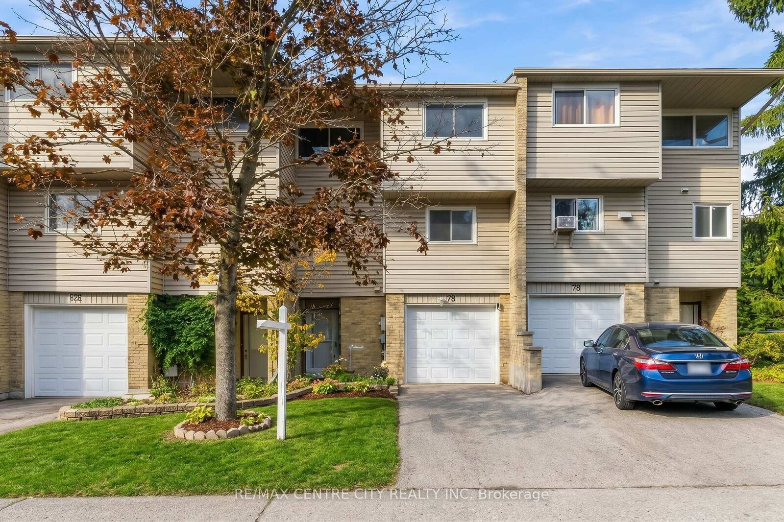 Property Photo:  159 Sandringham Crescent 78  ON N6C 5A9 