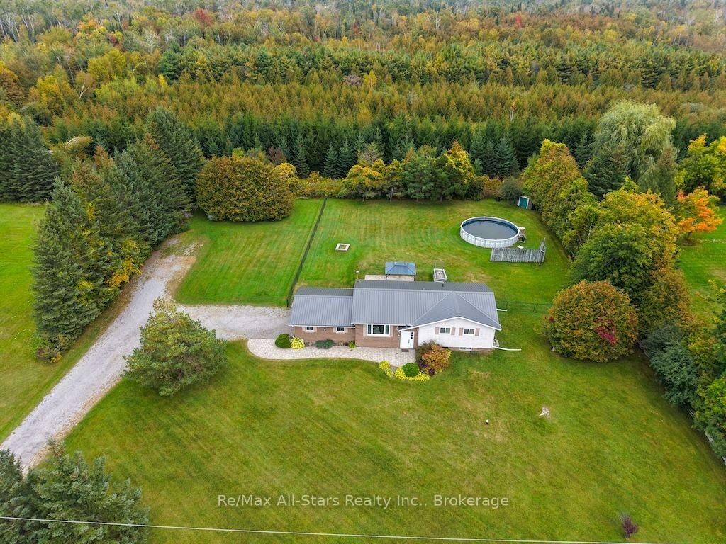 Property Photo:  530 Centreline Road  ON K9V 4R5 