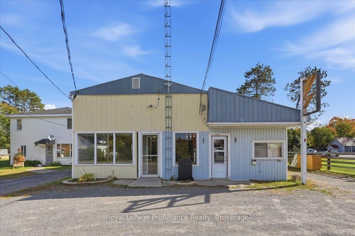 Property Photo:  12269 Highway 41 Highway  ON K0H 2G0 