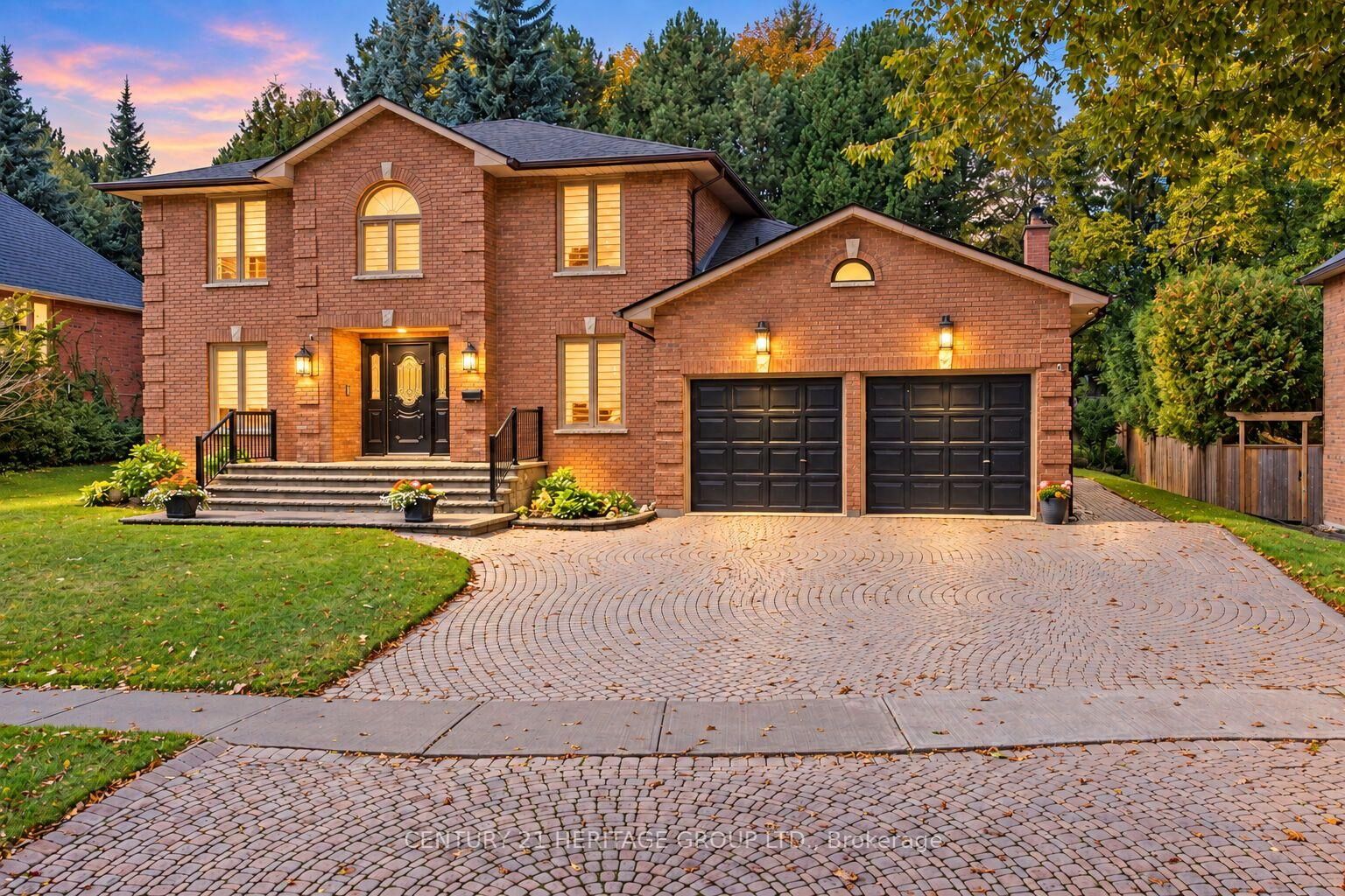 Property Photo:  144 Lovers Lane  ON L9G 1G8 