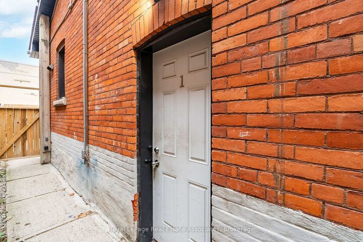 Property Photo:  526 King Street E  ON L8N 1E2 