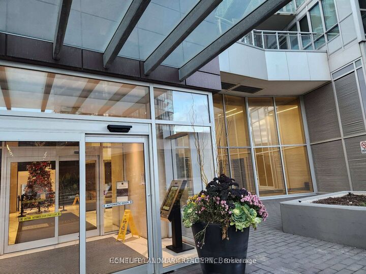 Property Photo:  2908 Hwy 7 N/A 2809  ON L4K 0K5 