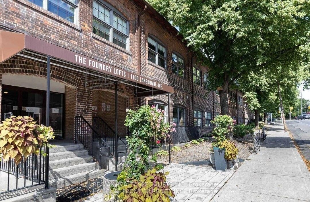 Property Photo:  1100 Lansdowne Avenue 201  ON M6H 4K1 