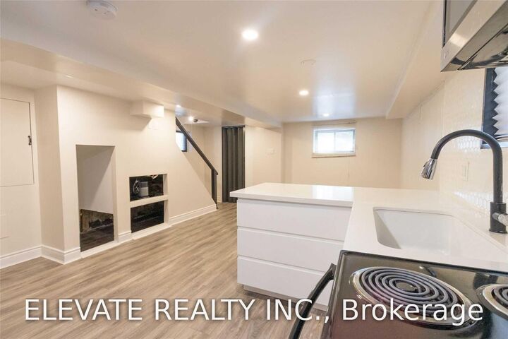 Property Photo:  611 Caledonia Road Lower  ON M6E 4V7 