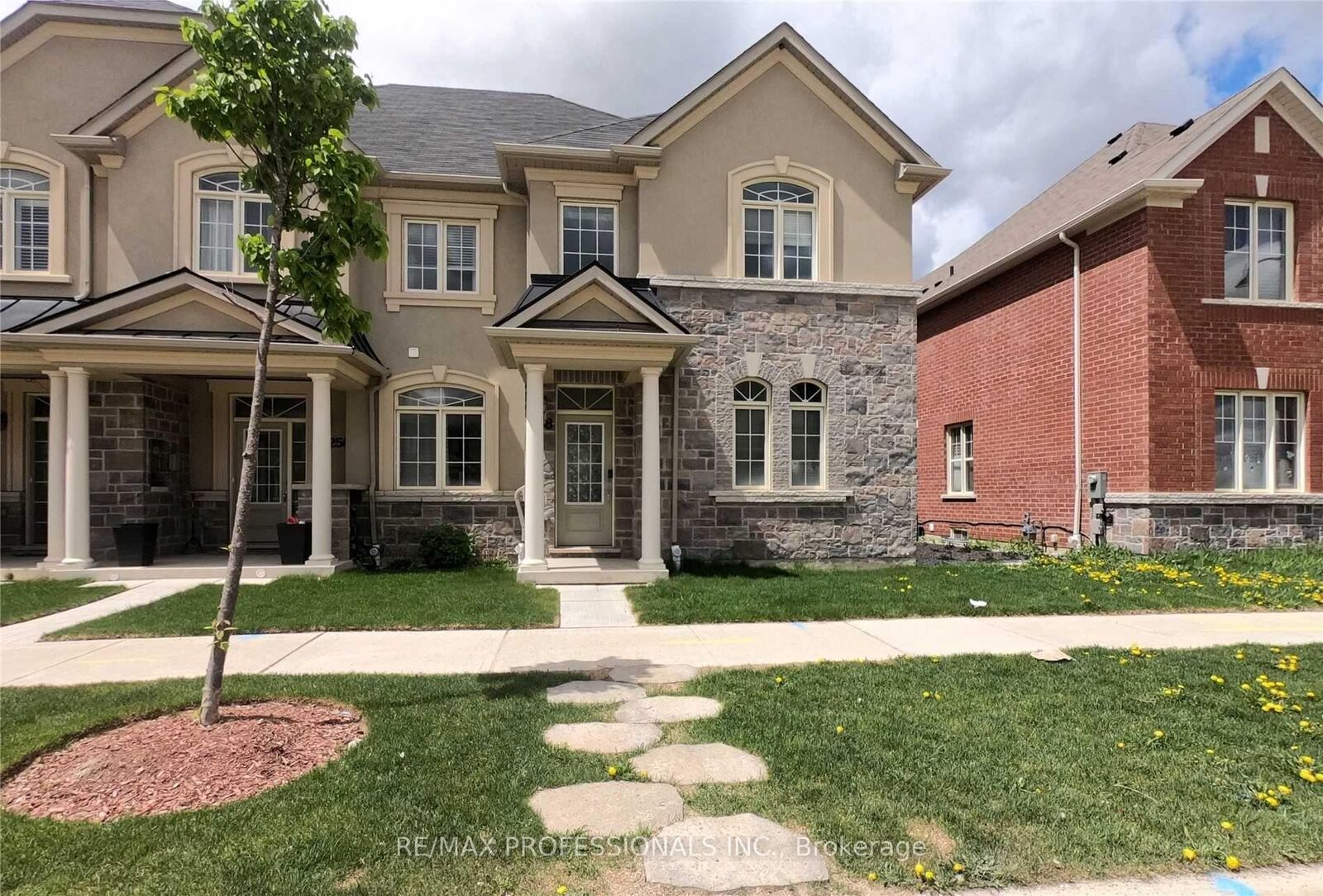 Property Photo:  258 Inspire Boulevard  ON L6R 0B6 