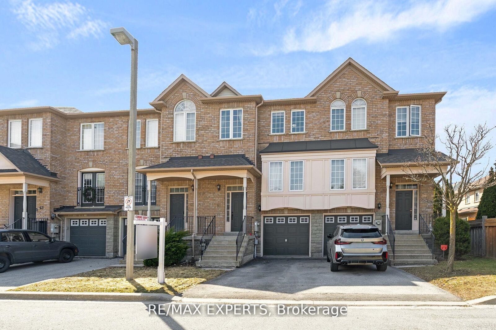 Property Photo:  19 Foxchase Avenue 61  ON L4L 9N1 